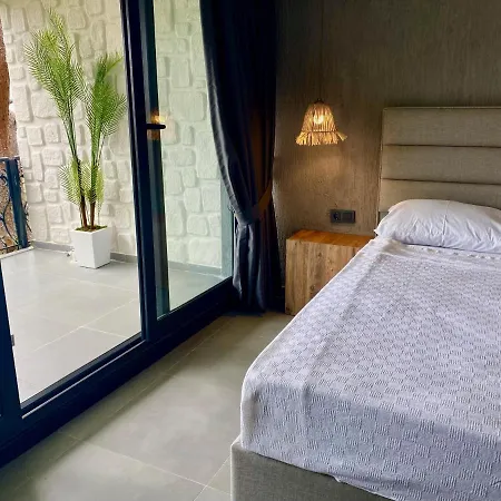Castle Boutique Отель
